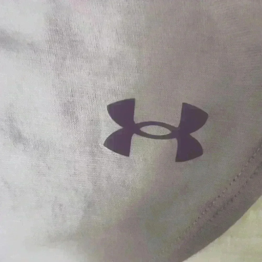 Under Armour | women's | long sleeve | lavender  | athletic top | Size XS - Picture 5 of 5
